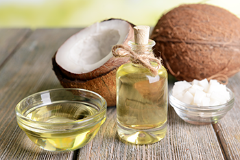 MCT Oil: What Is It, and Where Did It Come From?